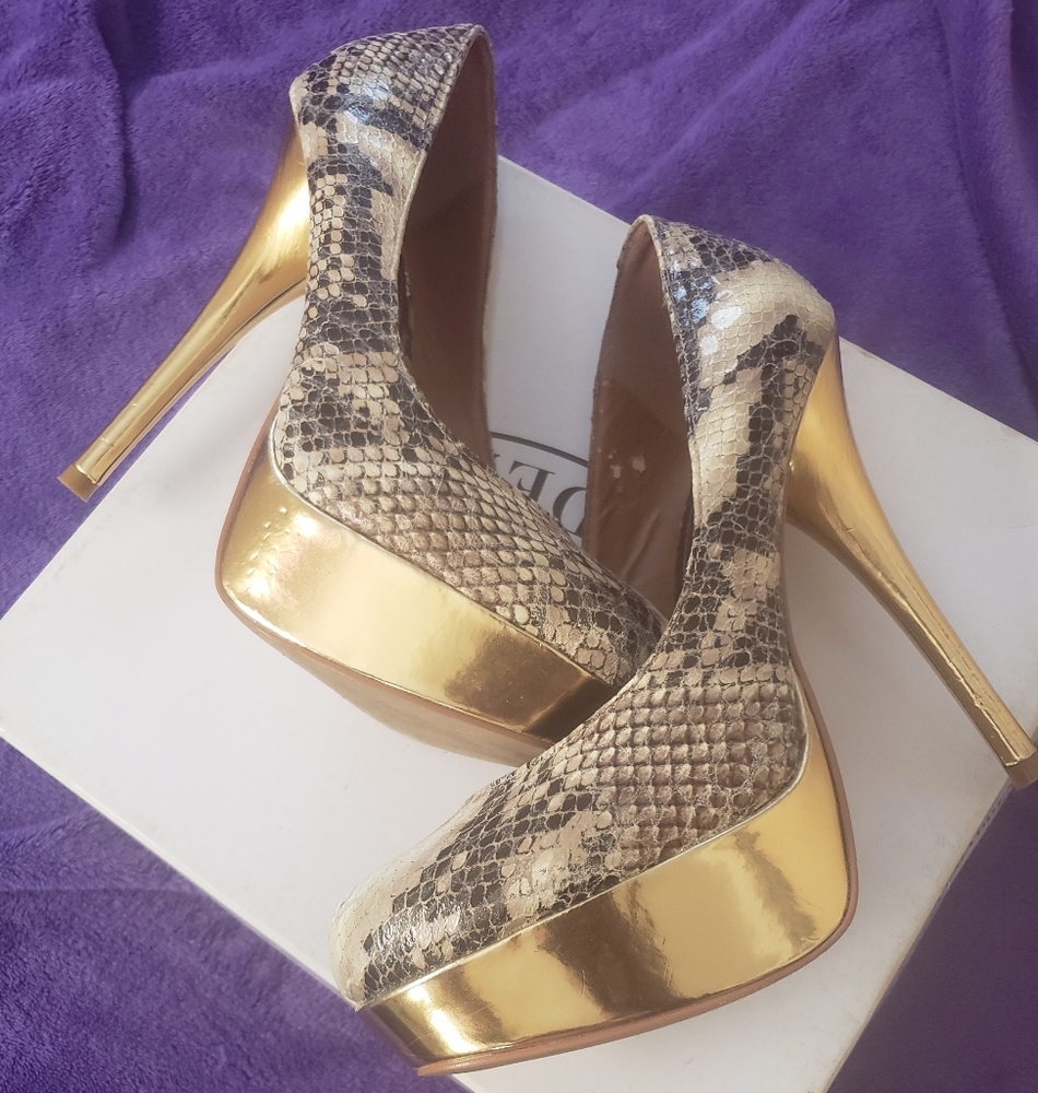 Shoe